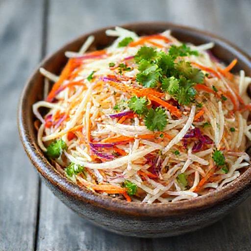 Klassisk Asiatisk Kålsalat