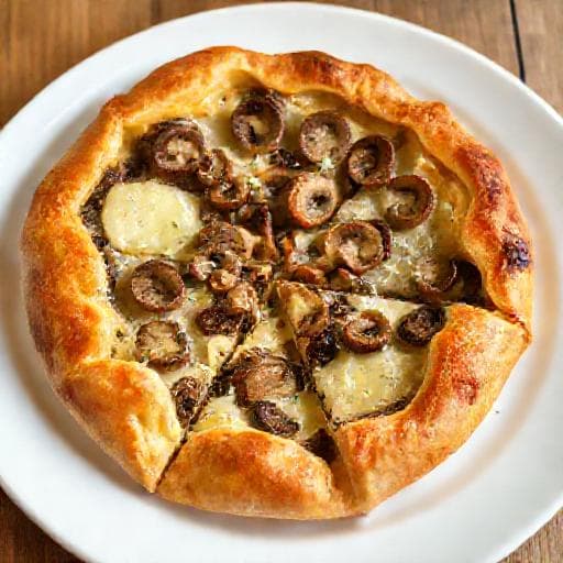 Enkel Sopppai med Gruyère