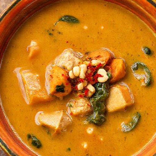 Jordnøttsuppe med Kylling og Grønnsaker