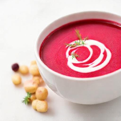 Rask Rødbetsuppe med Rømme