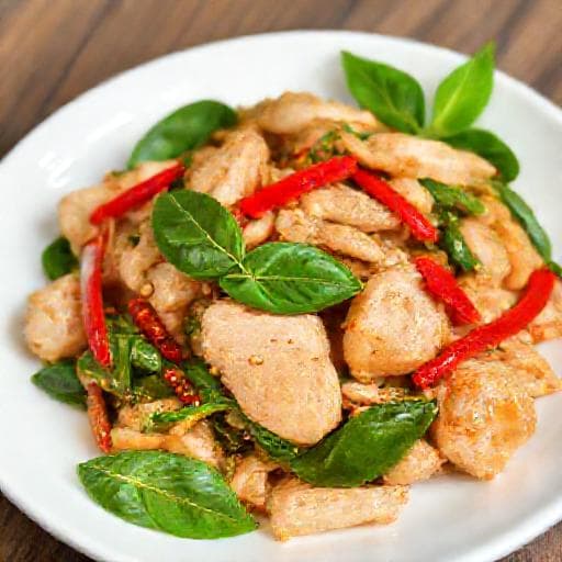 ไก่ผัดใบยี่หร่าแบบดั้งเดิม