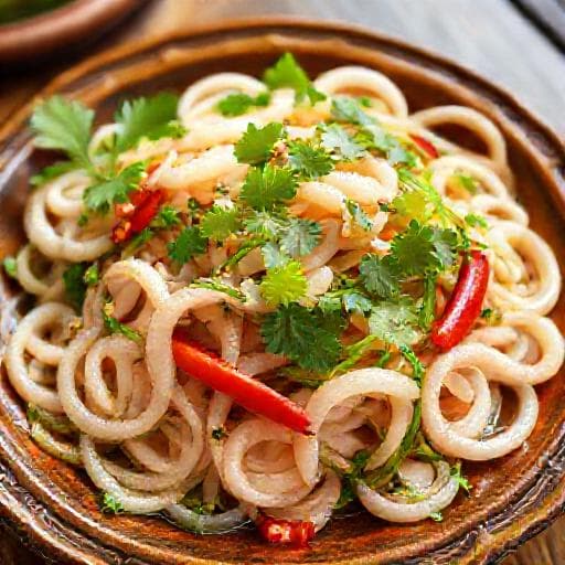 พล่าปลาหมึกสด