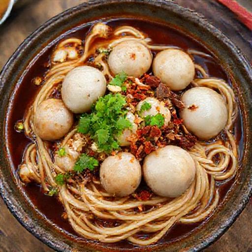ก๋วยเตี๋ยวลูกชิ้นปลาแห้ง