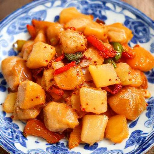 Süß-saures Hähnchen mit Ingwer und Chili (Kantonesische Art)