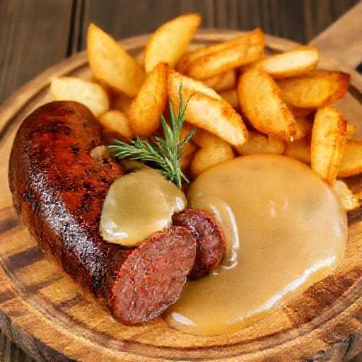 Norddeutsche Grützwurst mit Apfelmus und Bratkartoffeln