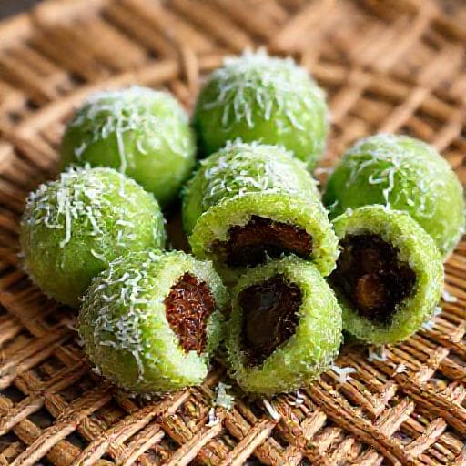 Kuih Onde-Onde (Traditional)