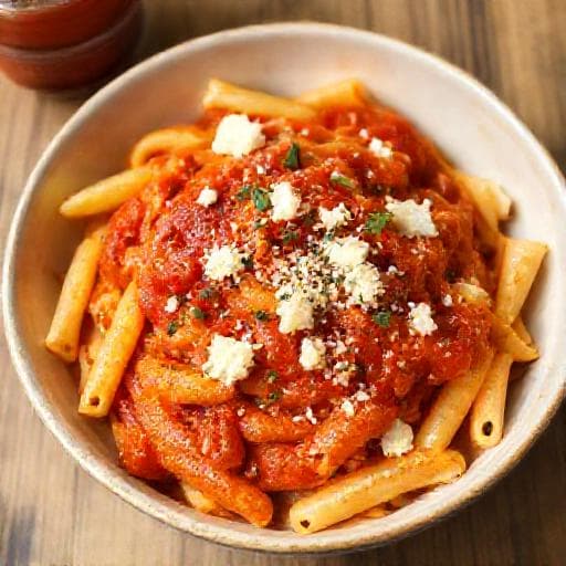 Quick Pasta with Tomato Sauce and Sirene
