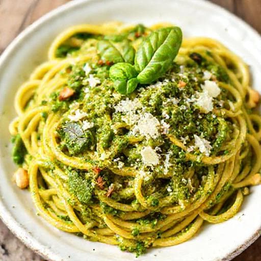 Classic Pasta al Pesto Genovese