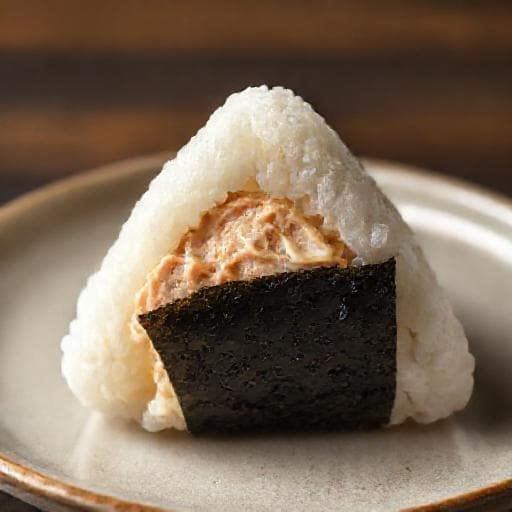 Klasyczne Onigiri z Tuńczykiem i Majonezem