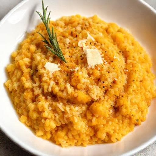 Szybkie Risotto z Dynią i Rozmarynem