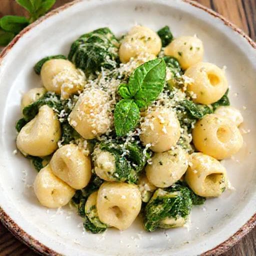 Klassiska Gnocchi med Spenat och Ricotta