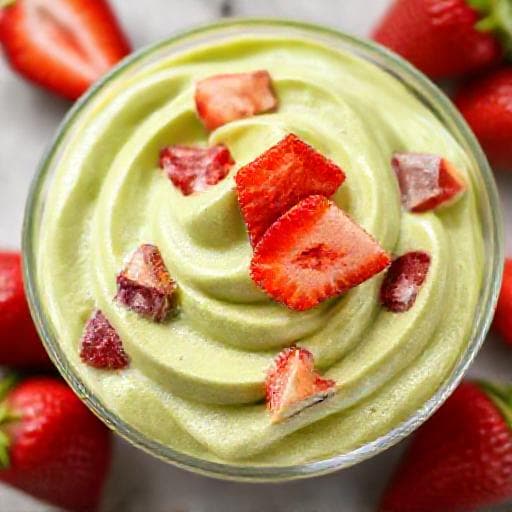 Snabb Ismatcha med Jordgubbar (Fryst Yoghurt)