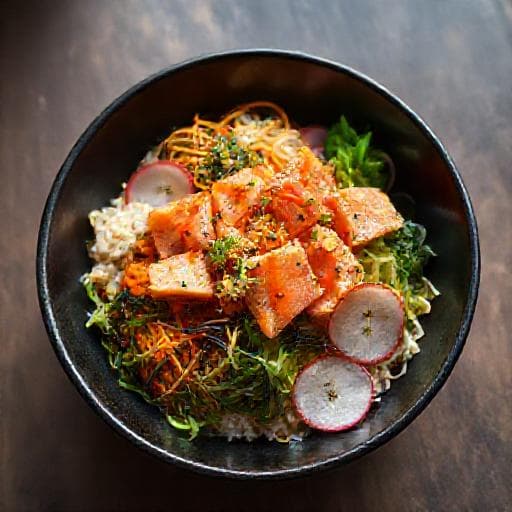 Ázsiai Ihletésű Lazacos Poke Bowl
