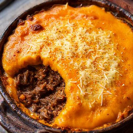 Escondidinho de Carne Seca com Purê de Abóbora