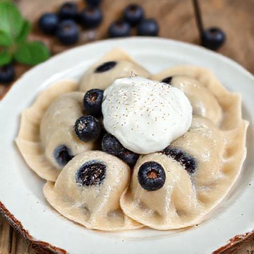 Klasyczne Pierogi z Jagodami
