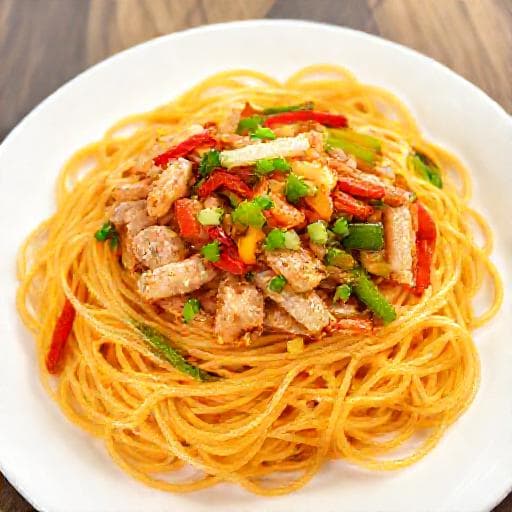 Mì Xào Giòn Nhanh (Quick Crispy Fried Noodles)