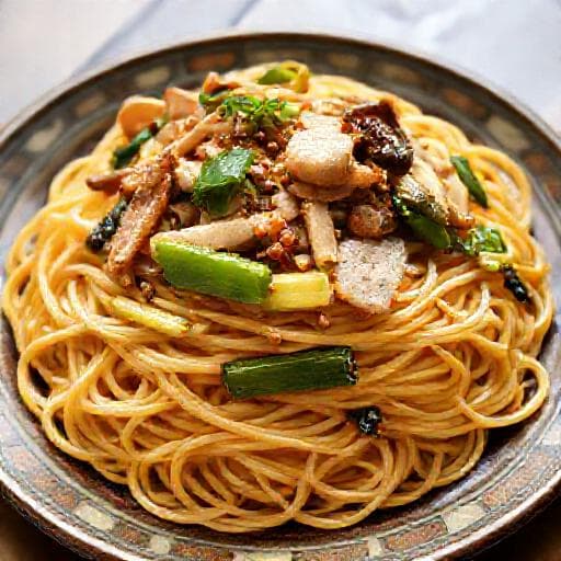 Kantonesisk Chow Mein med Fläsk