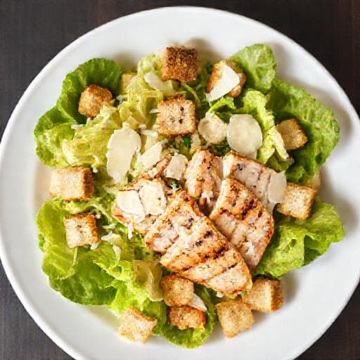 Klassisk Caesarsallad med Kyckling