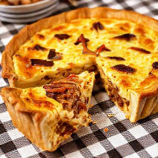 Quiche Lorraine s cibulovým konfitem