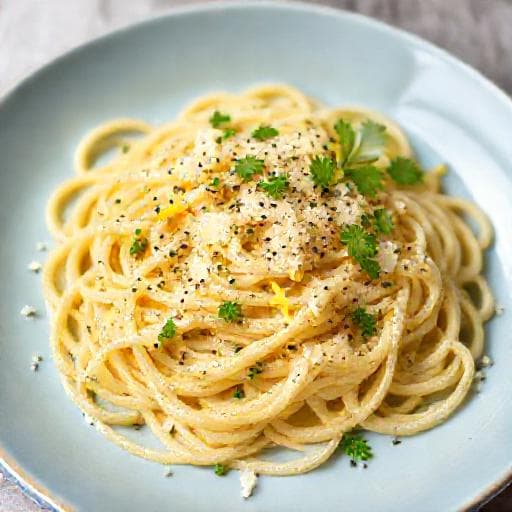 Cacio e Pepe com Limão e Ervas