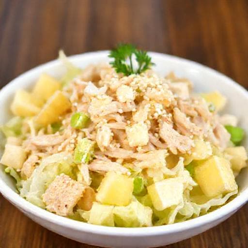 Классический салат «Айсберг» с курицей и ананасом
