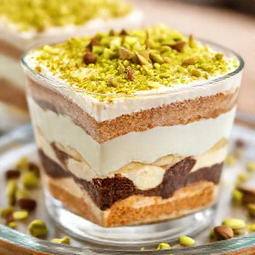 Klassinen Pistaasitiramisu