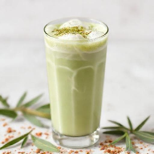 Kookos-Matcha Latte