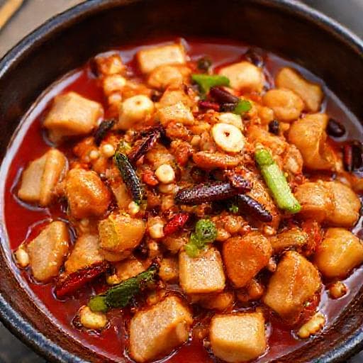Sichuanilainen Kana Kung Pao (Tulinen)