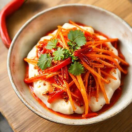 Đậu hũ non sốt nấm kim châm cay
