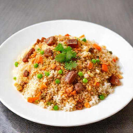Cơm Chiên Xúc Xích Truyền Thống