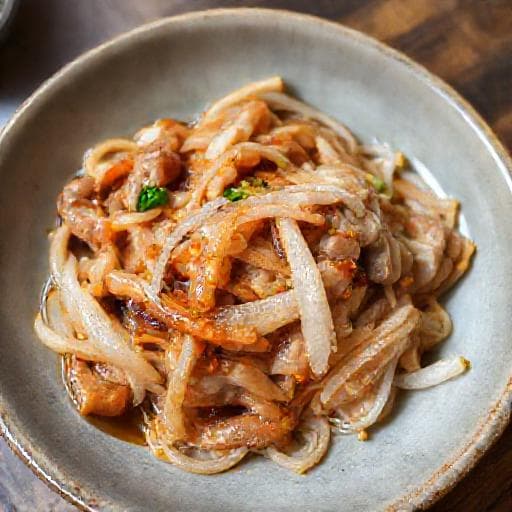 Thịt Heo Xào Hành Tây Nhanh Gọn